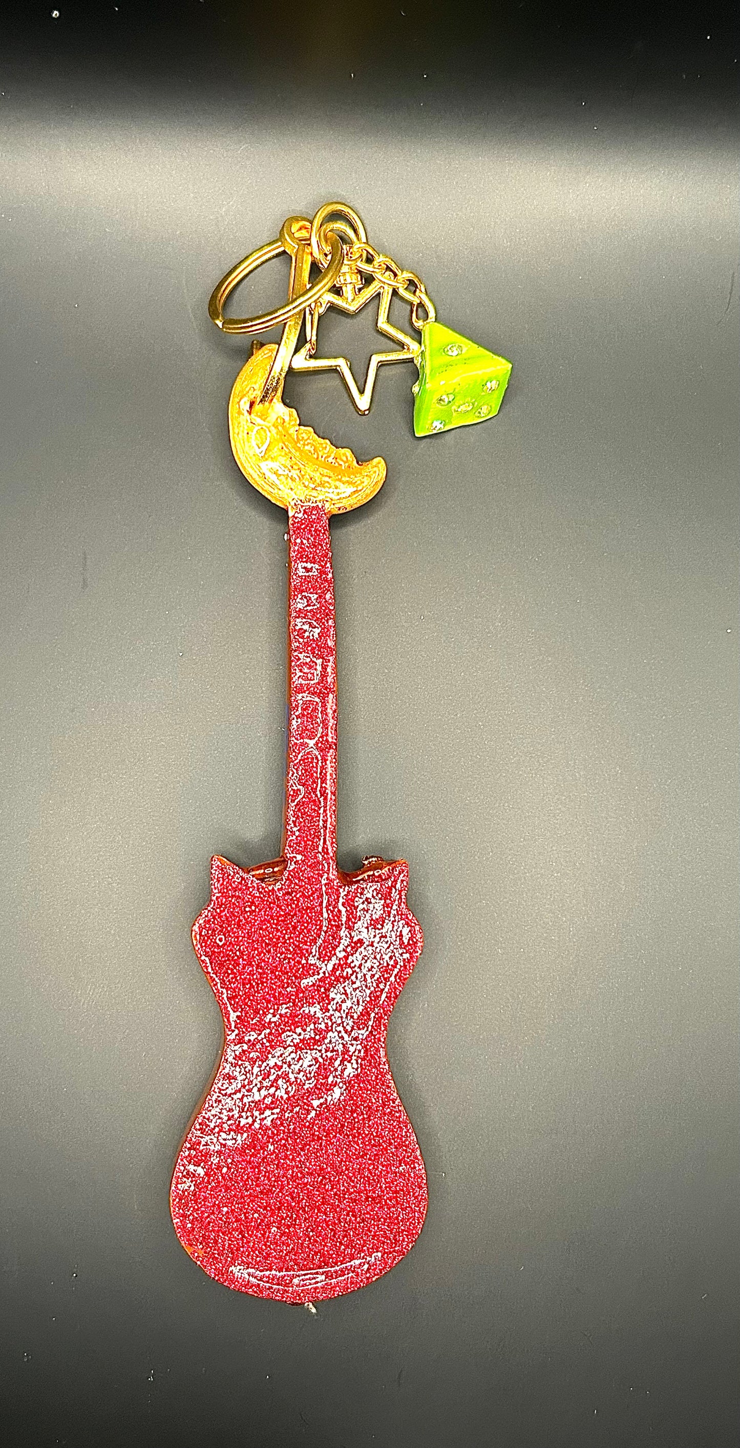 Musical Pink Guitar Keychain - Old-School Instrument Charm - Retro Vintage Keyring
- Hand-Painted, 3D Printed-Funk.G. Guitar TJB89