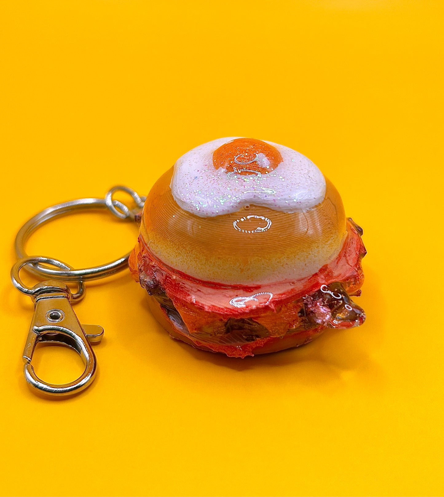 Retro Breakfast Burger Keychain - Adorable Food Charm - 50s Fast-Food
Keyring - Hand-Painted, 3D Printed-TJB89