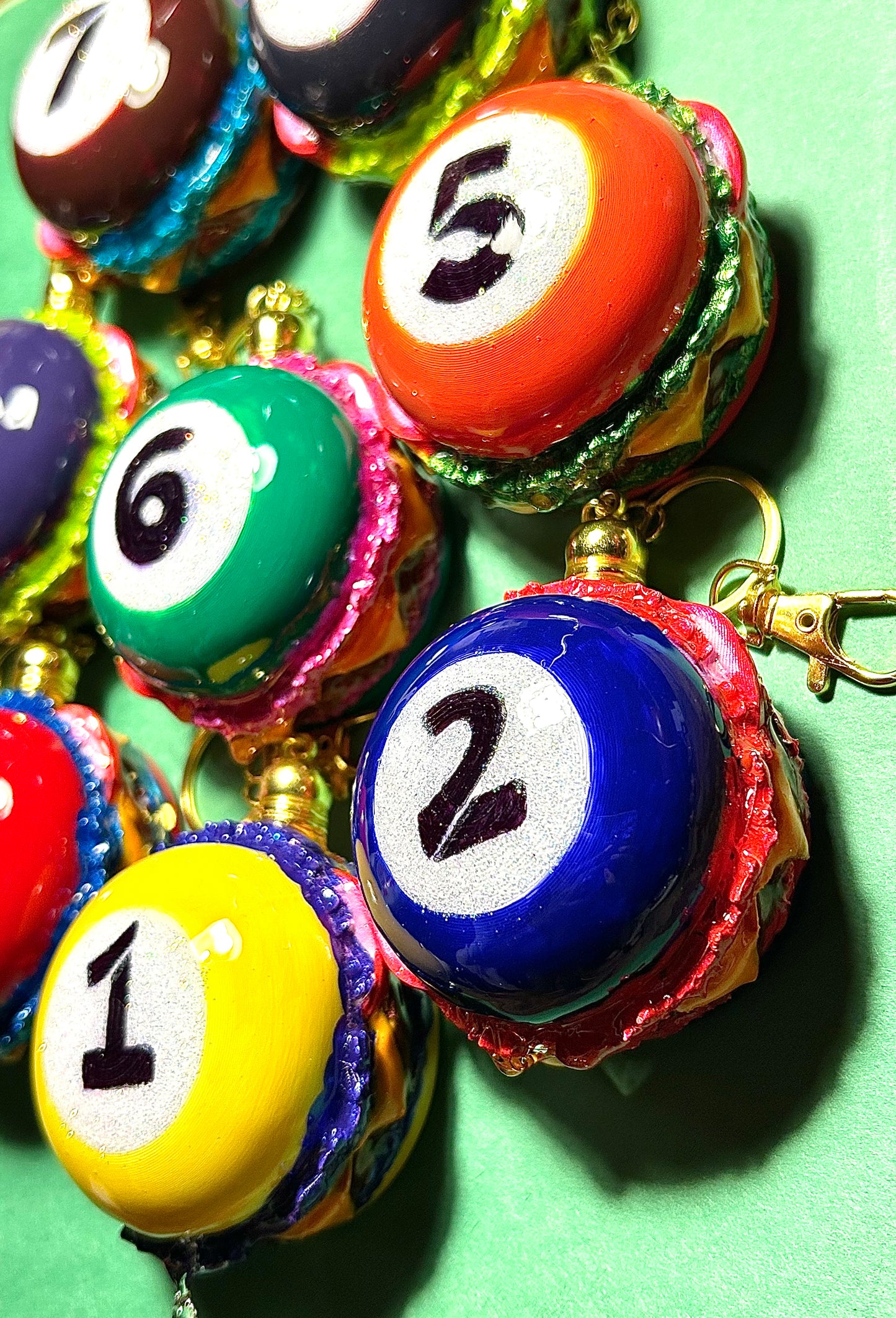 3D Printed Jumbo Billiard Burgers Keychains – Retro Fast-Food Charm, vintage, Custom-made 80s Accessory – TJB89 burgers