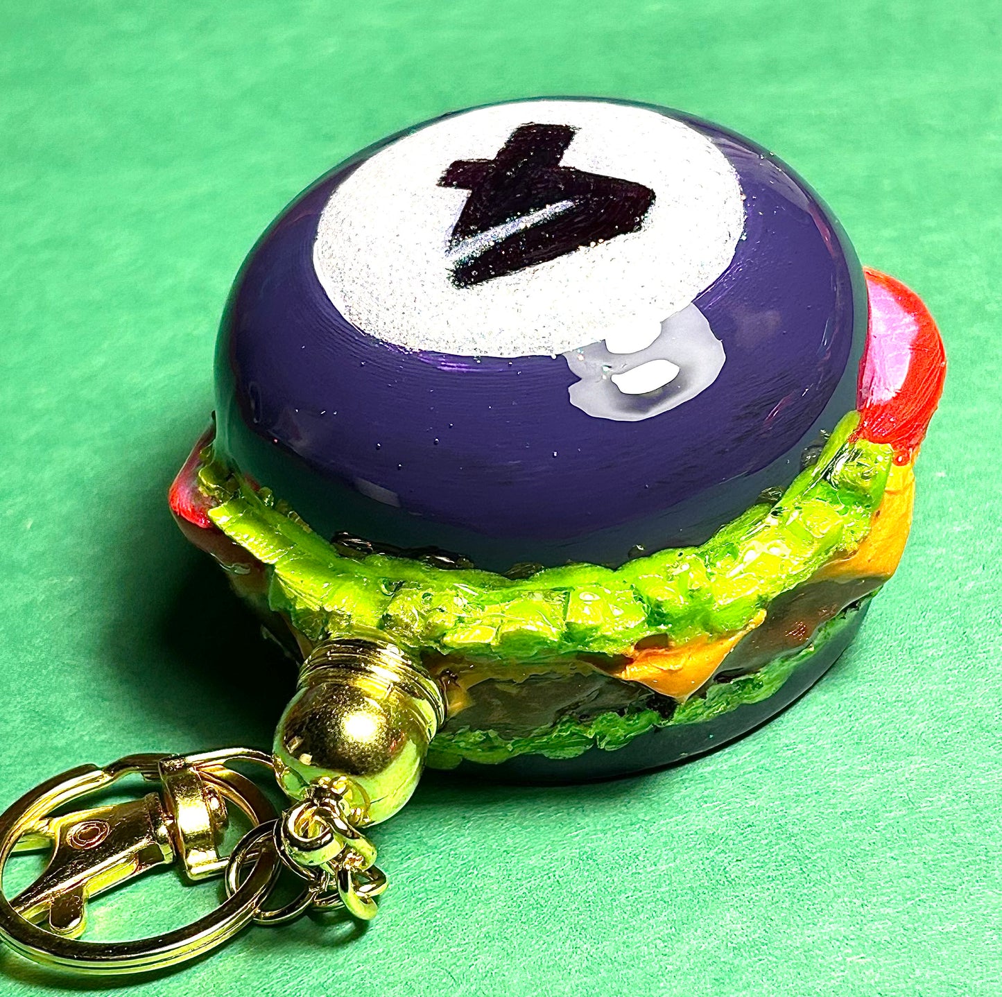 3D Printed Jumbo Billiard Burgers Keychains – Retro Fast-Food Charm, vintage, Custom-made 80s Accessory – TJB89 burgers