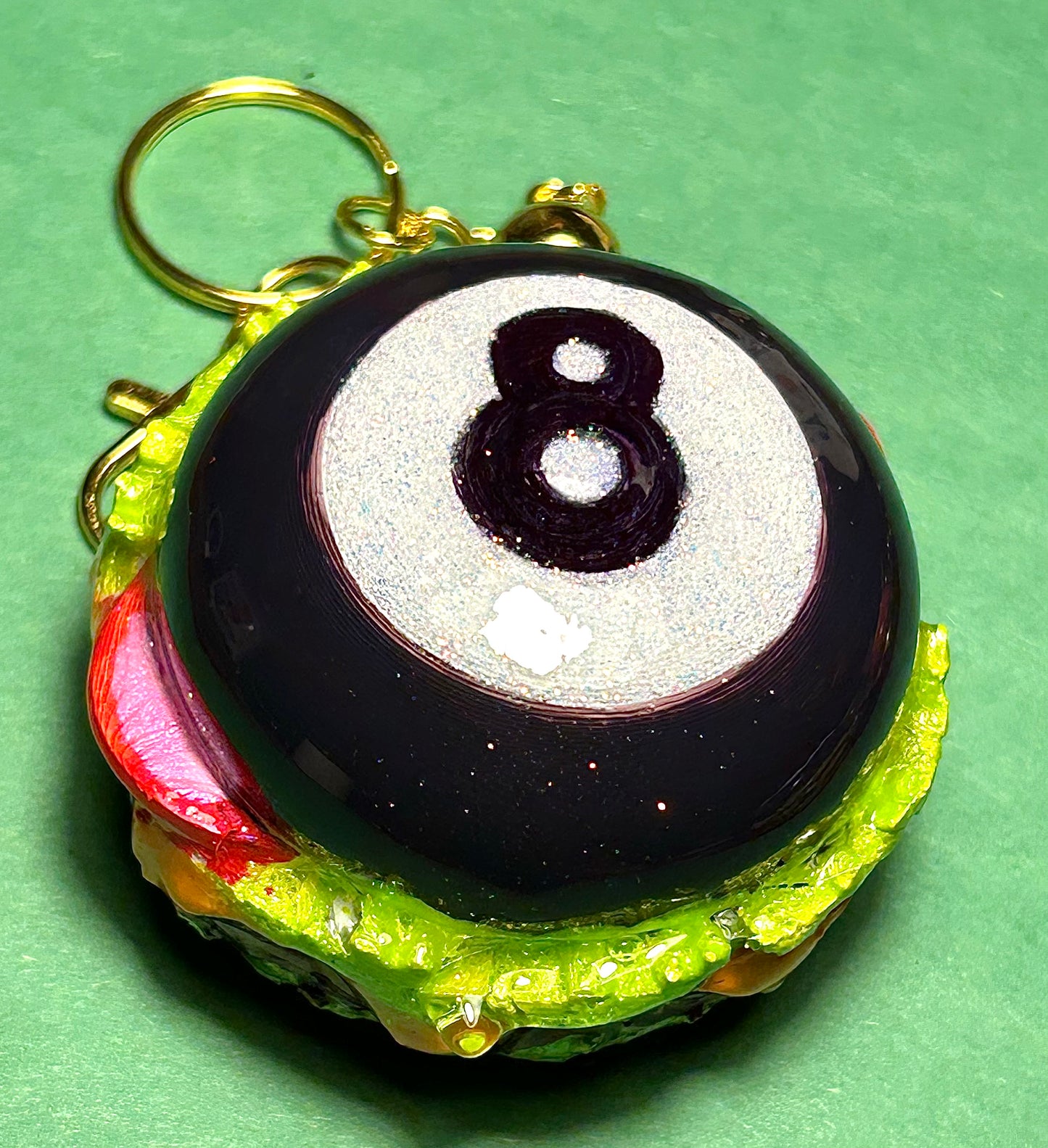 3D Printed Jumbo Billiard Burgers Keychains – Retro Fast-Food Charm, vintage, Custom-made 80s Accessory – TJB89 burgers