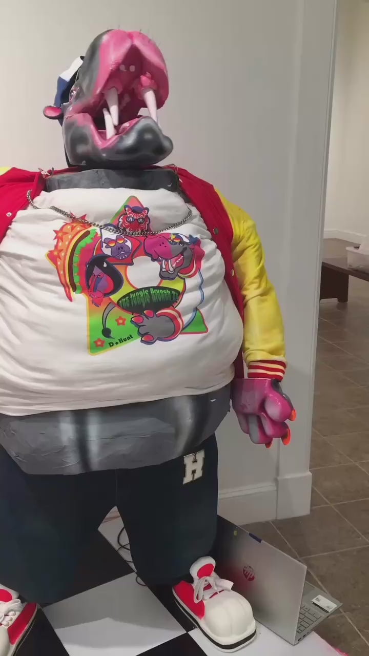 Load video: A promo video about TheJungleBrunch89 animal figurines.